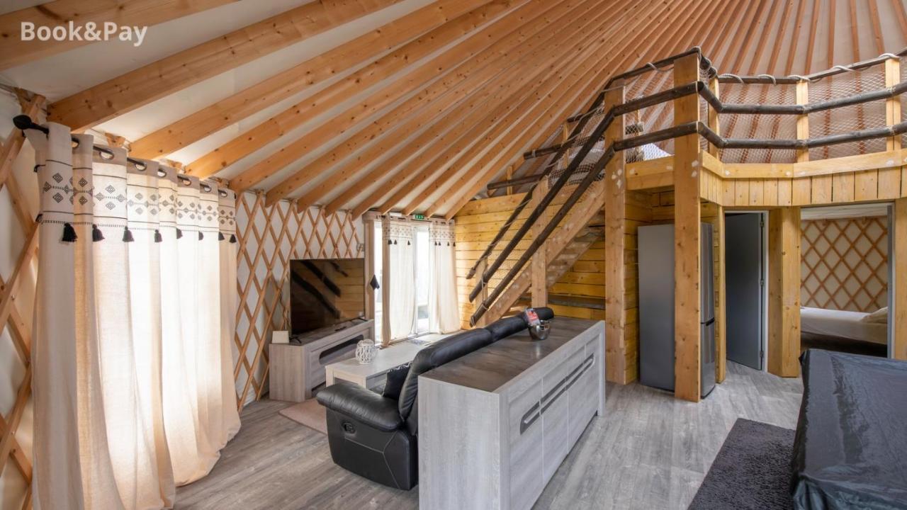Camping De La Seine Jumièges Zewnętrze zdjęcie